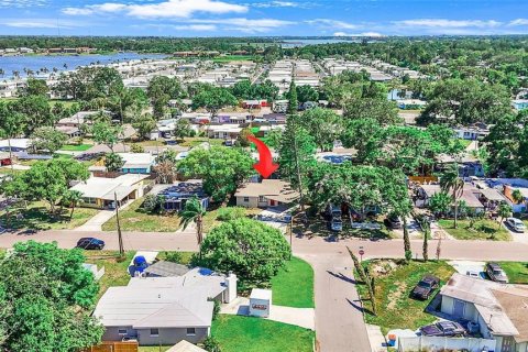 House in Largo, Florida 2 bedrooms, 66.24 sq.m. № 1750143 - photo 15