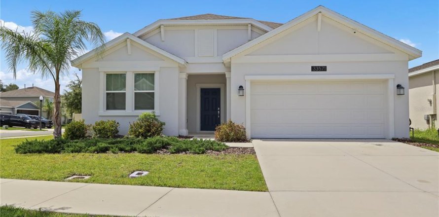Villa ou maison à LIBERTY PRESERVE à Leesburg, Floride 4 chambres, 171.87 m2 № 2210185