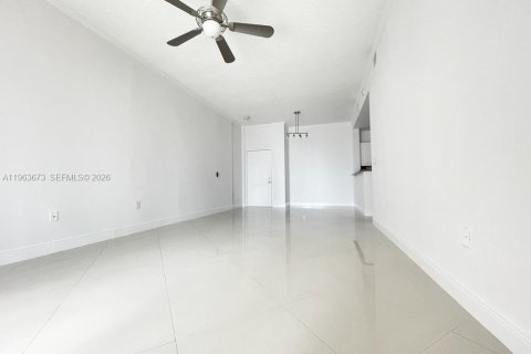 Condominio en alquiler en Fort Lauderdale, Florida, 1 dormitorio, 75.07 m2 № 2025632 - foto 7