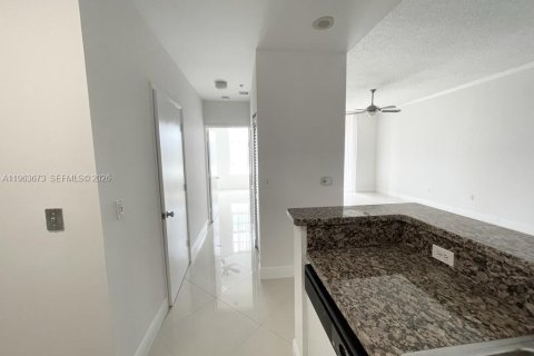 Condominio en alquiler en Fort Lauderdale, Florida, 1 dormitorio, 75.07 m2 № 2025632 - foto 8