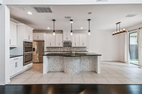 Casa en venta en Windermere, Florida, 5 dormitorios, 376.81 m2 № 1915428 - foto 17