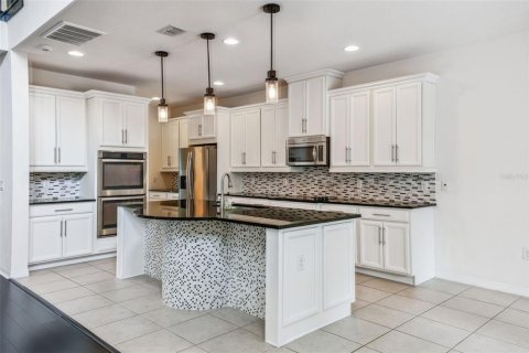 Casa en venta en Windermere, Florida, 5 dormitorios, 376.81 m2 № 1915428 - foto 4