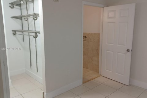 Copropriété à louer à Hialeah, Floride: 3 chambres, 110.18 m2 № 2024266 - photo 19