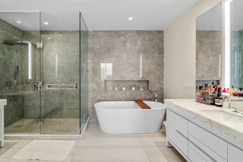 Condominio en alquiler en Boca Raton, Florida, 1 dormitorio, 121.24 m2 № 2077800 - foto 19