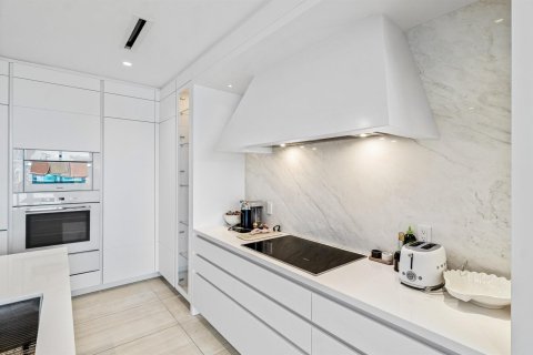Condominio en alquiler en Boca Raton, Florida, 1 dormitorio, 121.24 m2 № 2077800 - foto 11