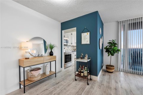 Condominio en venta en Pompano Beach, Florida, 2 dormitorios, 92.9 m2 № 2025037 - foto 5