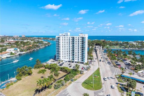 Condominio en venta en Pompano Beach, Florida, 2 dormitorios, 92.9 m2 № 2025037 - foto 30