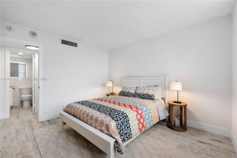 Condominio en venta en Pompano Beach, Florida, 2 dormitorios, 92.9 m2 № 2025037 - foto 22