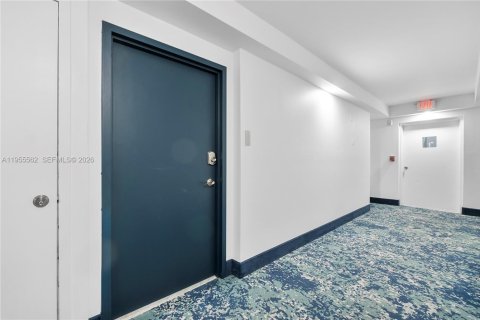 Condominio en venta en Pompano Beach, Florida, 2 dormitorios, 92.9 m2 № 2025037 - foto 25