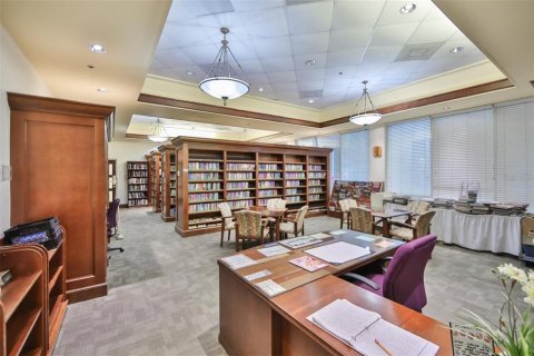 Condo in Sun City Center, Florida, 2 bedrooms  № 2111839 - photo 30
