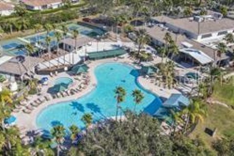 Condo in Sun City Center, Florida, 2 bedrooms  № 2111839 - photo 2