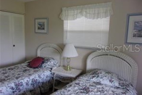 Condo in Sun City Center, Florida, 2 bedrooms  № 2111839 - photo 19
