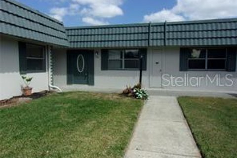 Condo in Sun City Center, Florida, 2 bedrooms  № 2111839