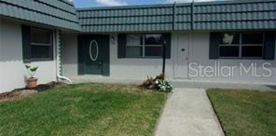 Condo in Sun City Center, Florida, 2 bedrooms  № 2111839
