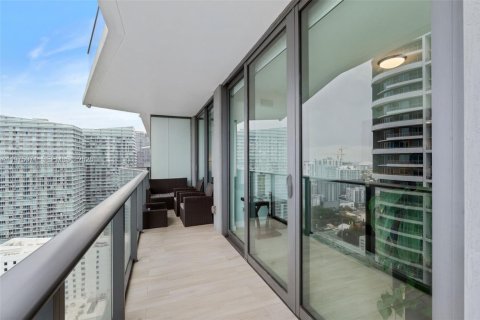 Condominio en alquiler en Miami, Florida, 1 dormitorio, 52.95 m2 № 2041356 - foto 17