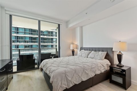 Condominio en alquiler en Miami, Florida, 1 dormitorio, 52.95 m2 № 2041356 - foto 12