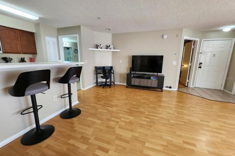 Condominio en alquiler en Kissimmee, Florida, 2 dormitorios, 95.32 m2 № 1843124 - foto 11