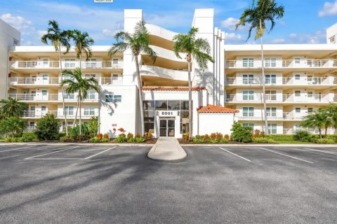 Condo à Saint Petersburg, Floride, 2 chambres  № 2204063