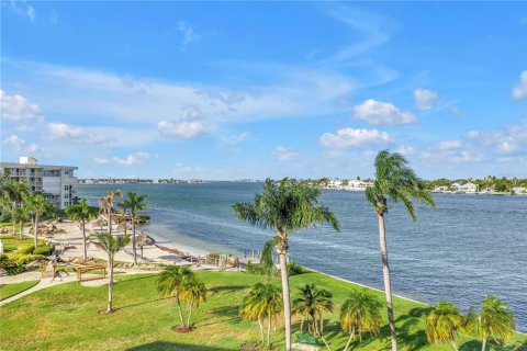 Copropriété à vendre à Saint Petersburg, Floride: 2 chambres, 107.77 m2 № 2204063 - photo 24