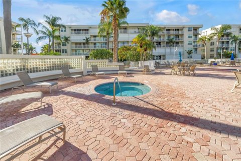 Copropriété à vendre à Saint Petersburg, Floride: 2 chambres, 107.77 m2 № 2204063 - photo 27