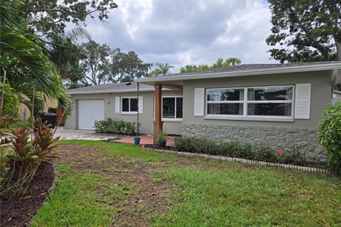 Villa ou maison à vendre à Saint Petersburg, Floride: 2 chambres, 84.54 m2 № 1912828 - photo 2