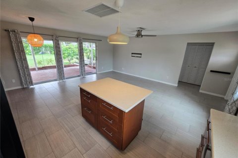 Villa ou maison à vendre à Saint Petersburg, Floride: 2 chambres, 84.54 m2 № 1912828 - photo 7