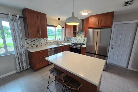 Villa ou maison à vendre à Saint Petersburg, Floride: 2 chambres, 84.54 m2 № 1912828 - photo 4