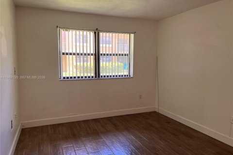 Copropriété à louer à Miami, Floride: 3 chambres, 108.23 m2 № 2080198 - photo 6