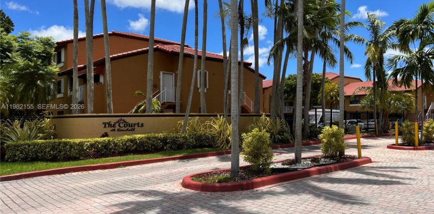 Condo à Miami, Floride, 3 chambres  № 2080198
