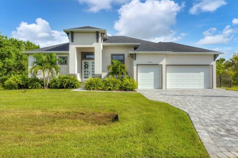 Villa ou maison à vendre à North Port, Floride: 3 chambres, 210.89 m2 № 1555906 - photo 1