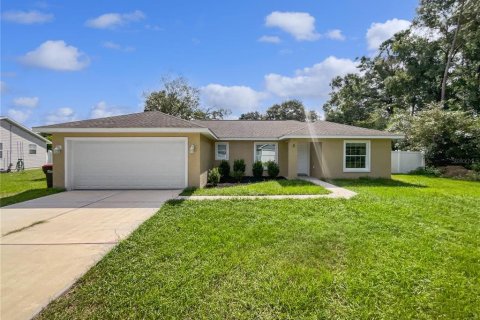 House in Ocala, Florida 3 bedrooms, 128.95 sq.m. № 1903882 - photo 2