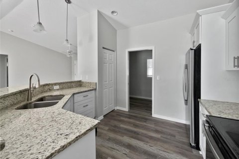 House in Ocala, Florida 3 bedrooms, 128.95 sq.m. № 1903882 - photo 9