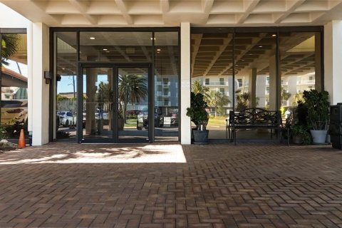 Condominio en venta en Clearwater, Florida, 2 dormitorios, 115.2 m2 № 2352360 - foto 2