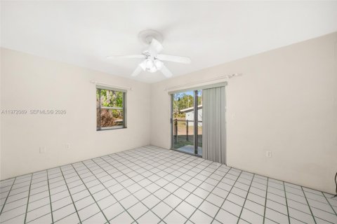 House in Sebring, Florida 3 bedrooms, 149.57 sq.m. № 2032801 - photo 22