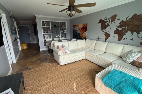 Copropriété à vendre à Miami Beach, Floride: 1 chambre, 85.28 m2 № 2032542 - photo 11