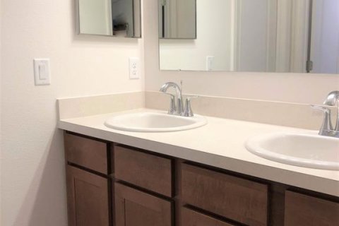 Townhouse in Lakeland, Florida 3 bedrooms, 157.38 sq.m. № 1849685 - photo 5