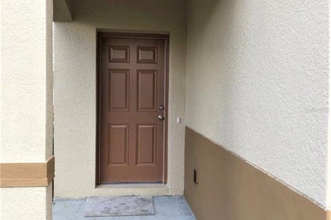 Townhouse in Lakeland, Florida 3 bedrooms, 157.38 sq.m. № 1849685 - photo 2