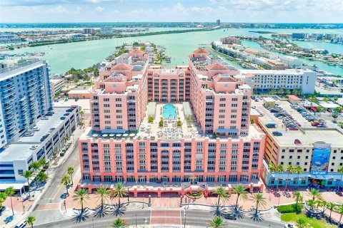 Condo in Clearwater, Florida, 3 bedrooms  № 1754799 - photo 2