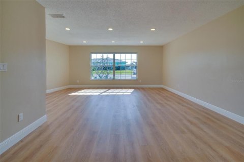 House in Apollo Beach, Florida 3 bedrooms, 170.48 sq.m. № 1642606 - photo 6