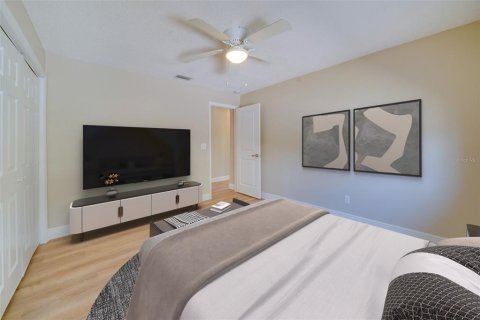 House in Apollo Beach, Florida 3 bedrooms, 170.48 sq.m. № 1642606 - photo 17