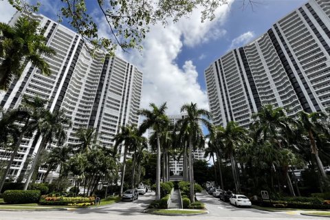 Condo à Aventura, Floride, 2 chambres  № 2016826