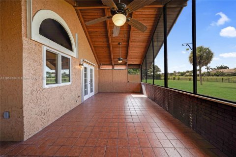 House in Deerfield Beach, Florida 3 bedrooms, 116.5 sq.m. № 1888157 - photo 28
