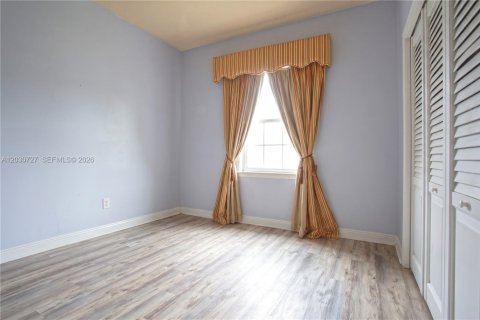 Купить виллу или дом в Уэстон, Флорида 4 спальни, 230.03м2, № 2085979 - фото 6