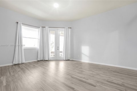 Купить виллу или дом в Уэстон, Флорида 4 спальни, 230.03м2, № 2085979 - фото 18