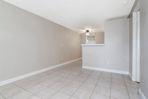 Appartement à louer à Brandon, Floride: 1 chambre, 53.14 m2 № 2230386 - photo 4