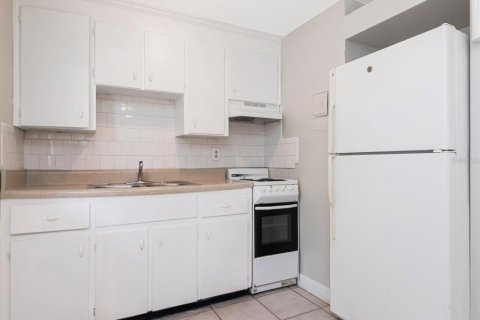 Appartement à louer à Brandon, Floride: 1 chambre, 53.14 m2 № 2230386 - photo 13