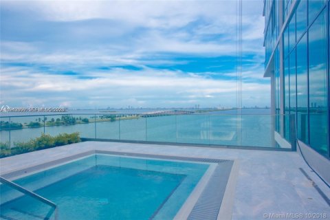 Copropriété à louer à Miami, Floride: 3 chambres, 151.8 m2 № 2001311 - photo 15