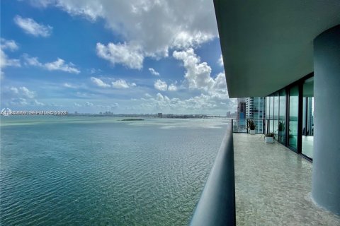 Condo à Miami, Floride, 3 chambres  № 2001311