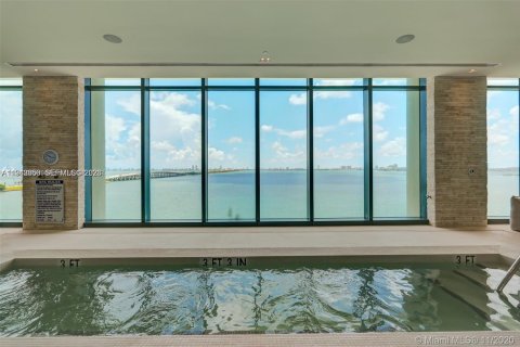 Copropriété à louer à Miami, Floride: 3 chambres, 151.8 m2 № 2001311 - photo 14