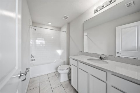 House in Wesley Chapel, Florida 5 bedrooms, 242.94 sq.m. № 2235661 - photo 14